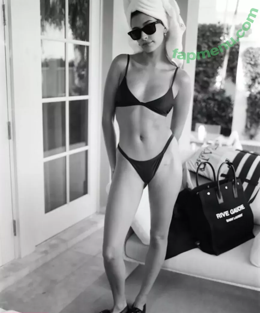 Hailey Baldwin Bieber nude photo #0014 (haileybieber)