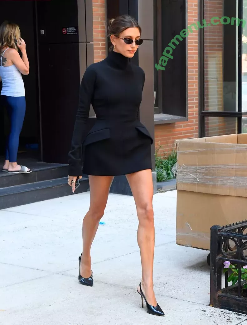 Hailey Baldwin Bieber nude photo #0068 (haileybieber)