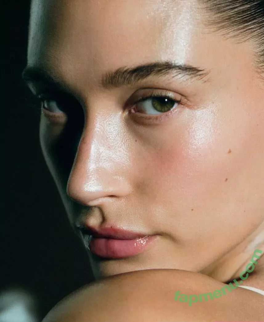 Hailey Baldwin Bieber nude photo #0147 (haileybieber)