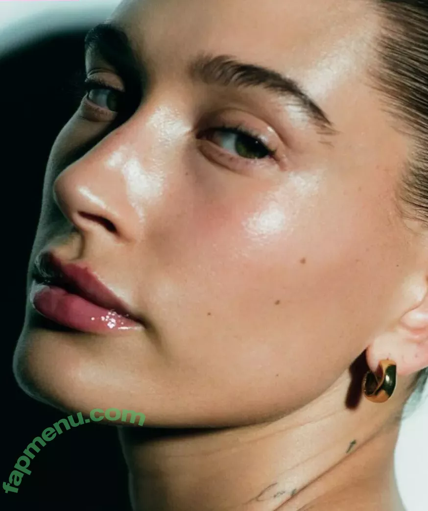 Hailey Baldwin Bieber nude photo #0148 (haileybieber)