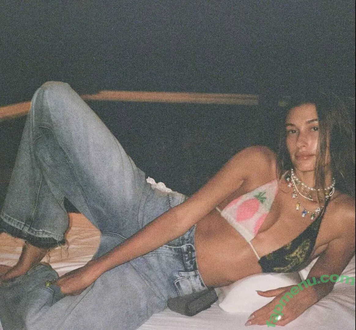 Hailey Baldwin Bieber nude photo #0152 (haileybieber)