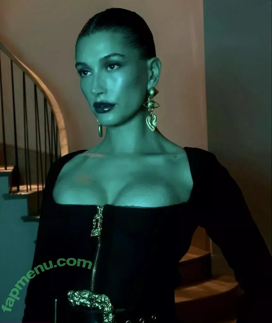 Hailey Baldwin Bieber nude photo #0156 (haileybieber)