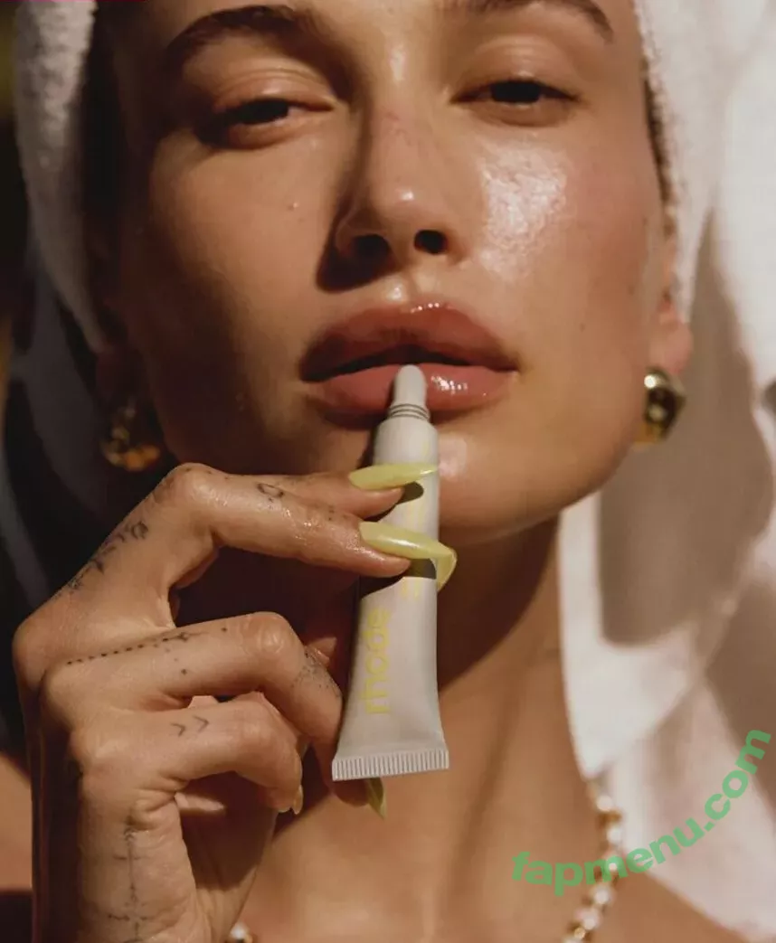 Hailey Baldwin Bieber nude photo #0192 (haileybieber)