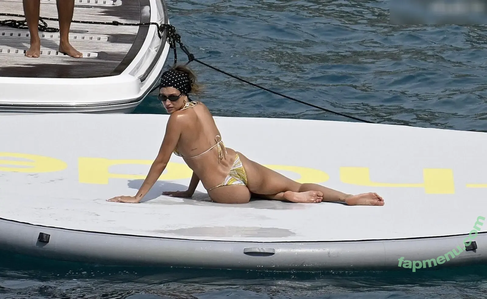 Hailey Bieber nude photo #0788 (baldwin / haileybieber)