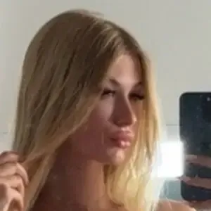 Hailey Wagner / lenya.prg nude photo #0003
