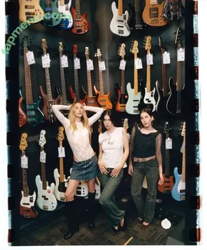 Haim Sisters / haimtheband nude photo #0127