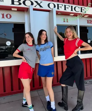 Haim Sisters / haimtheband nude photo #0151