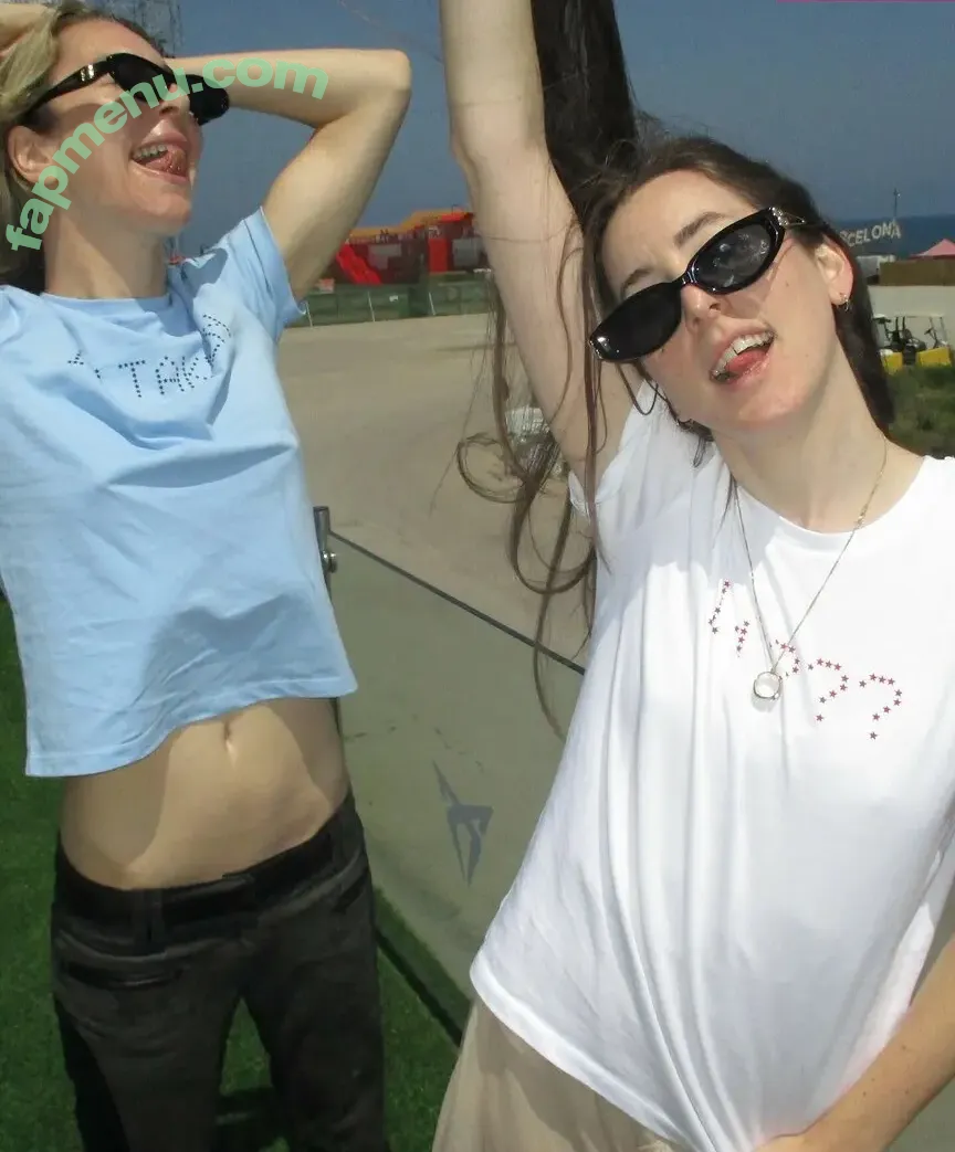 Haim Sisters nude photo #0111 (haimtheband)