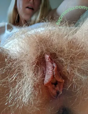 Hairyblondie / Goldie / hairy_blondie nude photo #0400