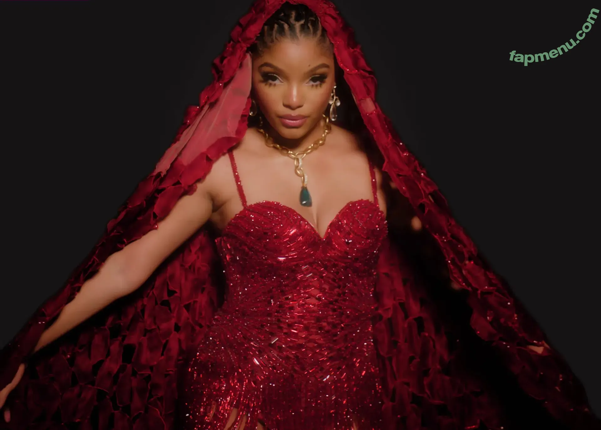 Halle Bailey nude photo #0043 (chloebaileyyy / hallebailey)