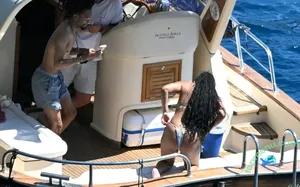 Halle Bailey / chloebaileyyy / hallebailey nude photo #0117