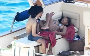 Halle Bailey / chloebaileyyy / hallebailey nude photo #0119