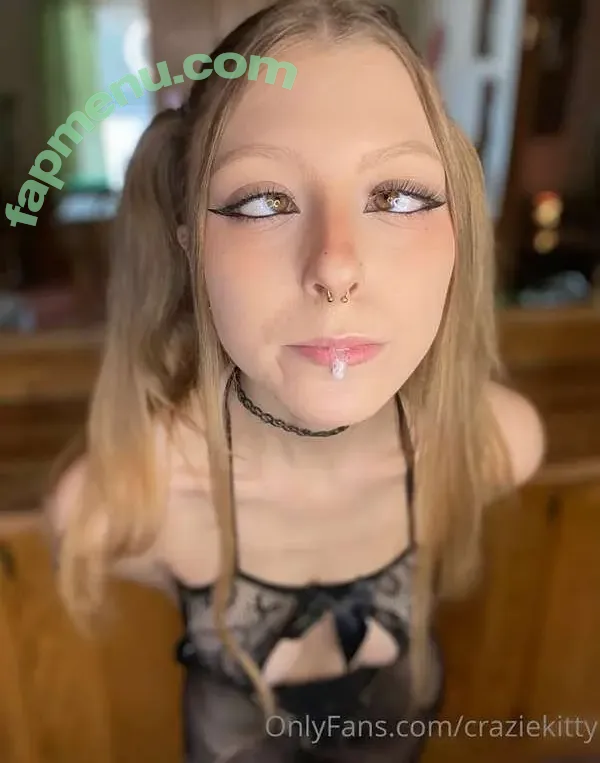 Hallie Gift nude photo #1001 (craziekitten / giftyhippie)