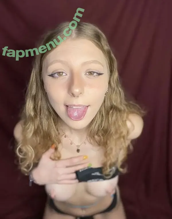Hallie Gift nude photo #1107 (craziekitten / giftyhippie)