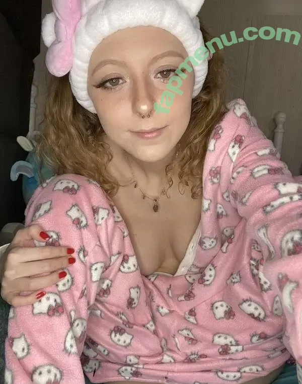 Hallie Gift nude photo #1168 (craziekitten / giftyhippie)
