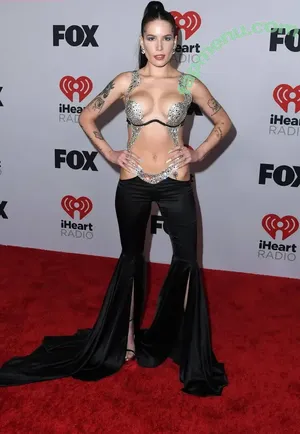 Halsey / iamhalsey / yammahaaa nude photo #1216