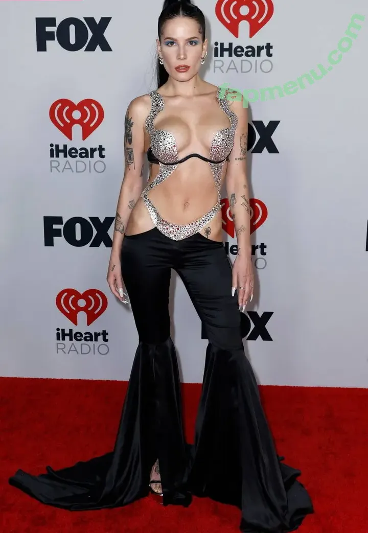 Halsey nude photo #1218 (iamhalsey / yammahaaa)