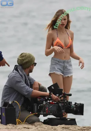 Halston Sage / halstonsage nude photo #0240