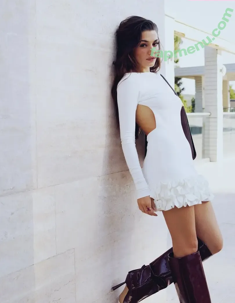 Hande Ercel nude photo #0298 (handemiyy)