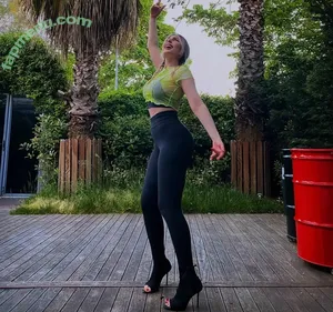 Hande Sarıoğlu / hndsar nude photo #0074