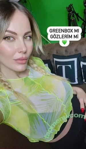 Hande Sarıoğlu / hndsar nude photo #0075