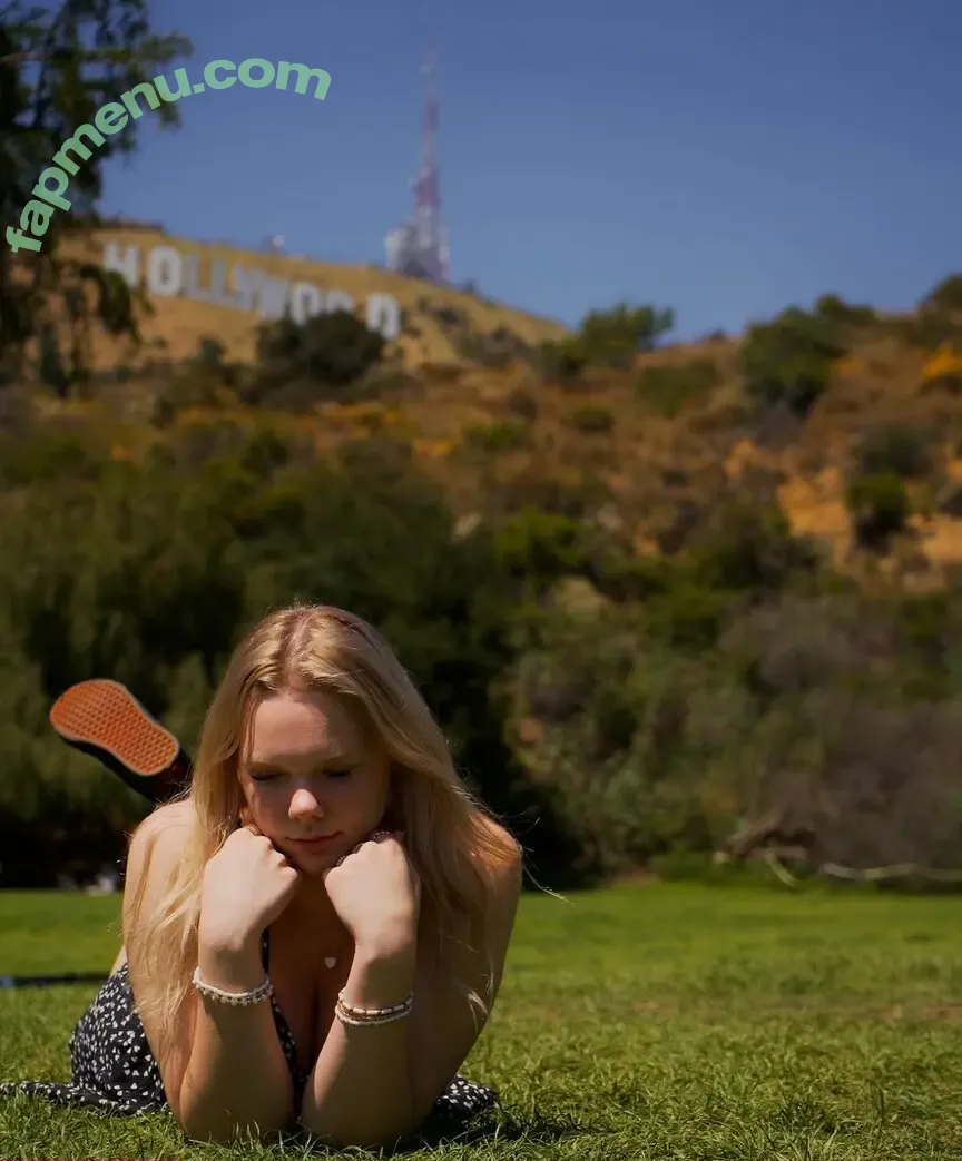 Hanna Lively nude photo #0012 (hanna.livelyy / hanna.livelyytk)