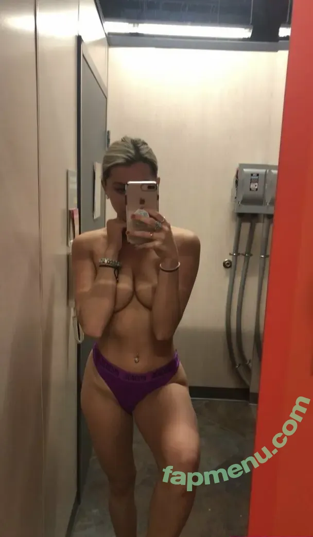Hannah Cook nude photo #0145 (groovygal296 / hannahcook12)