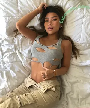  nude photo #0003