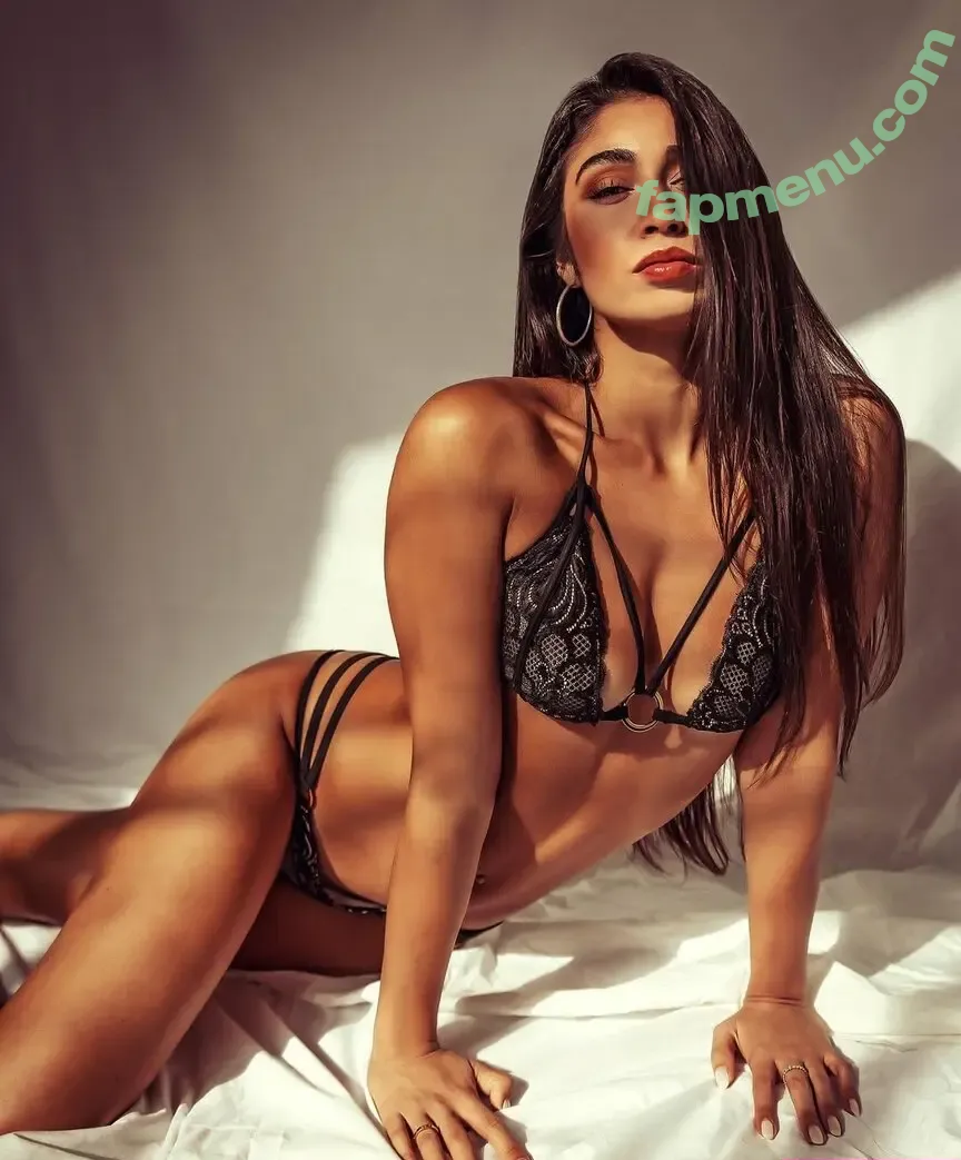 Hannah Nazareth nude photo #0005 (hannahnazarethx)