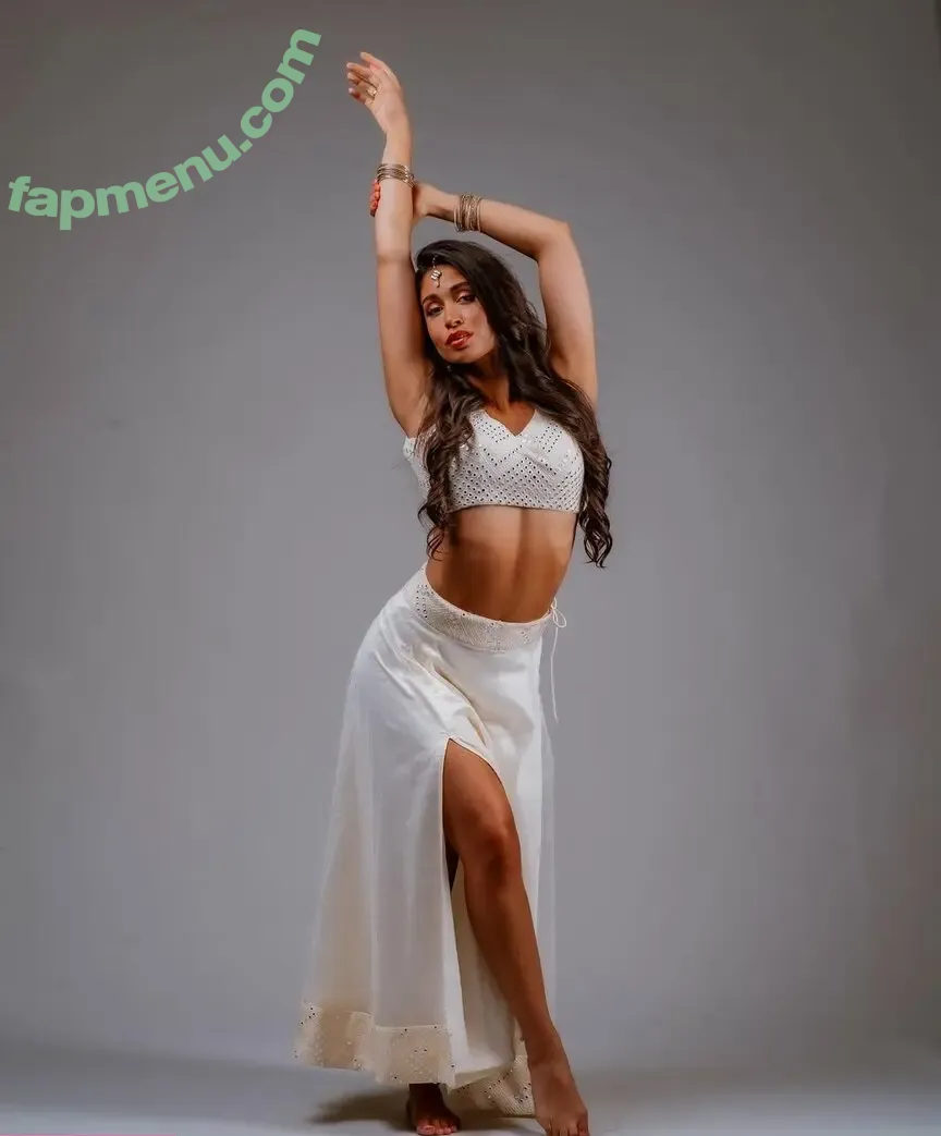 Hannah Nazareth nude photo #0010 (hannahnazarethx)