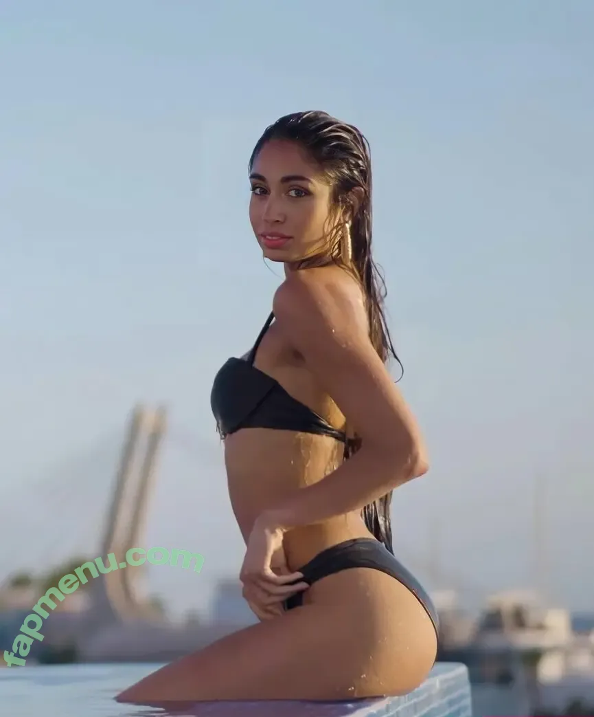 Hannah Nazareth nude photo #0011 (hannahnazarethx)