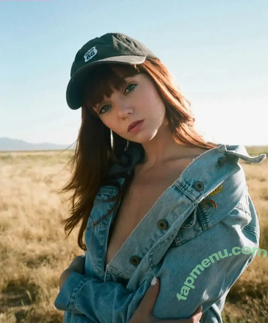 Hannah Rose May nude photo #0018 (hannahrosemay_ / thefakehannahrose)