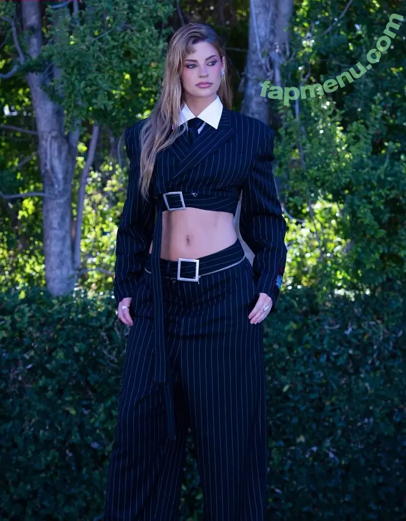 Hannah Stocking nude photo #0001 (hannahstocking)