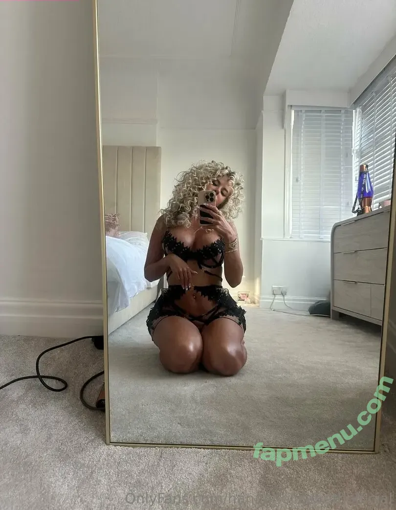 hannahelizabethofficial nude photo #0023 (hannahelizabethofficial)