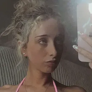 Hannahrosexoxo / Hannahhwellsss nude photo #0011