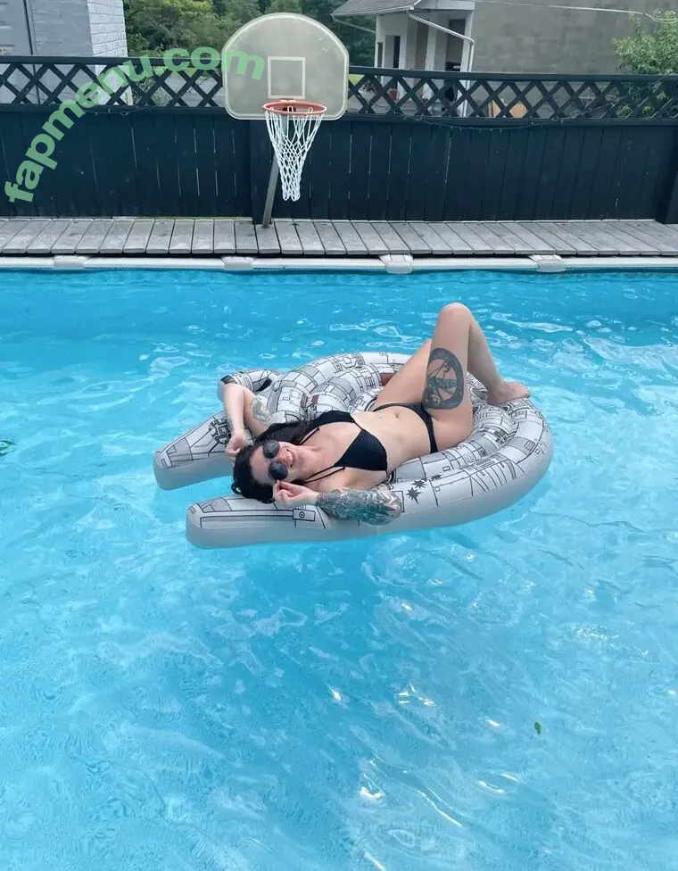 har_har_binks nude photo #0002 (har_har_binks)