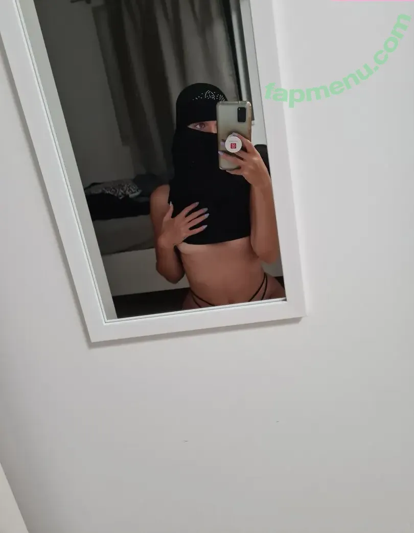 Haram_Inaya nude photo #0002 (___inaya.____)