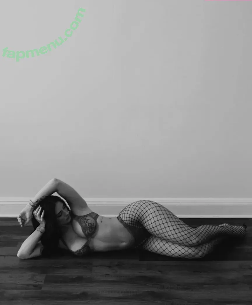 Harleeh nude photo #0013 (Harleehassell / blaiirrrrr)