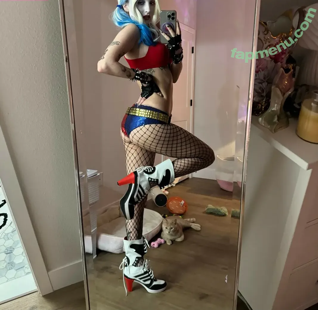 Harley Quinn Cosplay nude photo #0021 (Harley Quinn Cosplay)