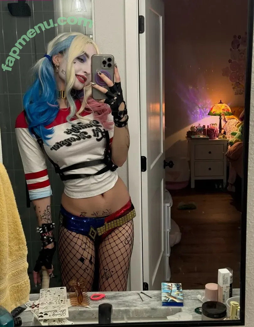 Harley Quinn Cosplay nude photo #0024 (Harley Quinn Cosplay)