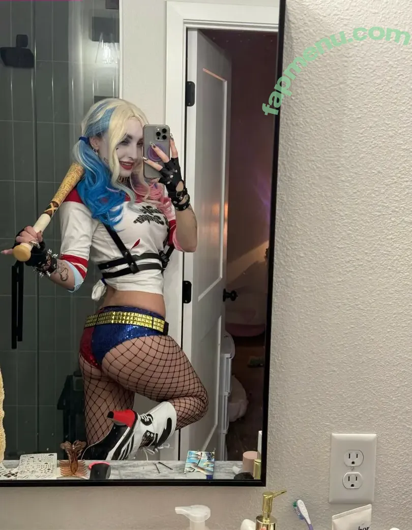 Harley Quinn Cosplay nude photo #0025 (Harley Quinn Cosplay)
