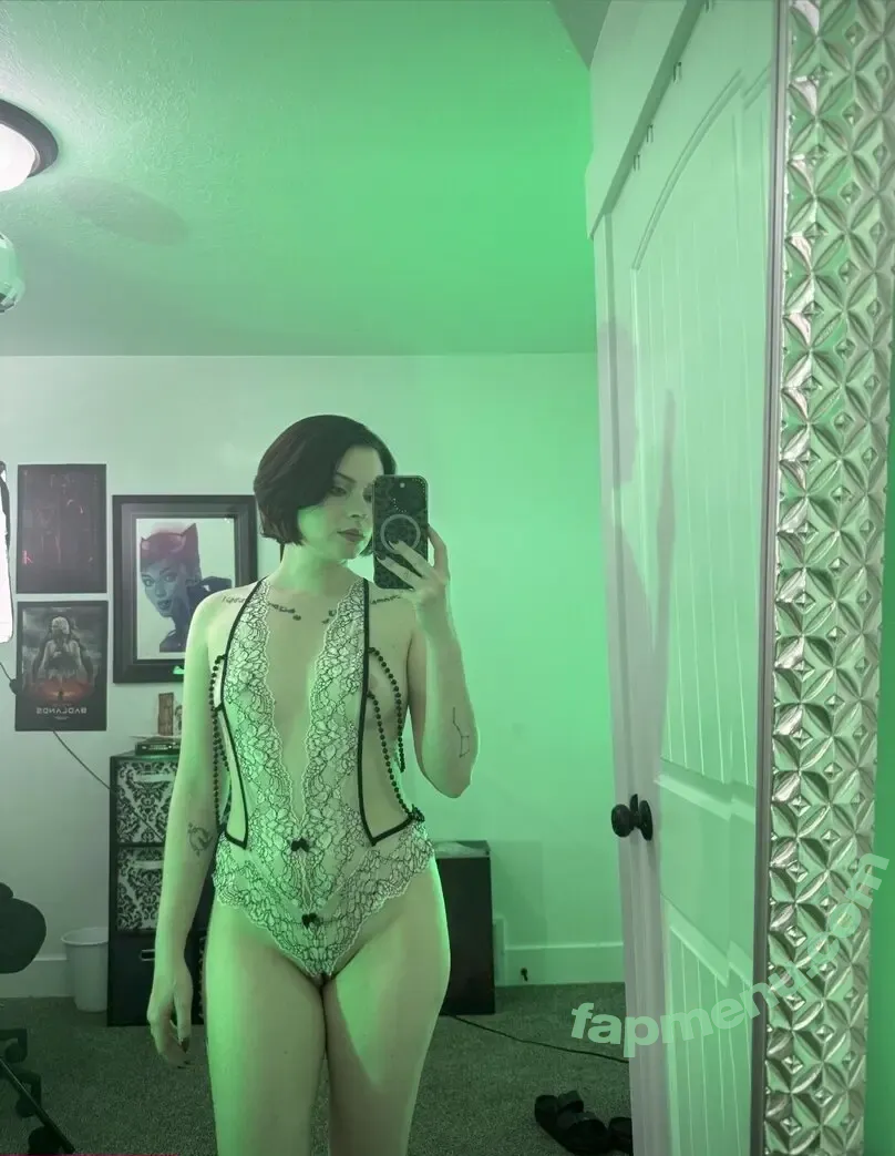 Harliantihero nude photo #0004 (Harlihero / Ladyofthefight)