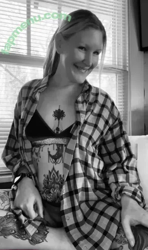 harlowflowerfootgoddess / hippyharlow nude photo #0085