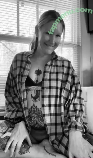 harlowflowerfootgoddess / hippyharlow nude photo #0086