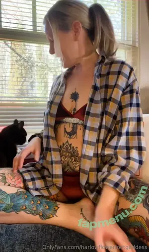 harlowflowerfootgoddess / hippyharlow nude photo #0087