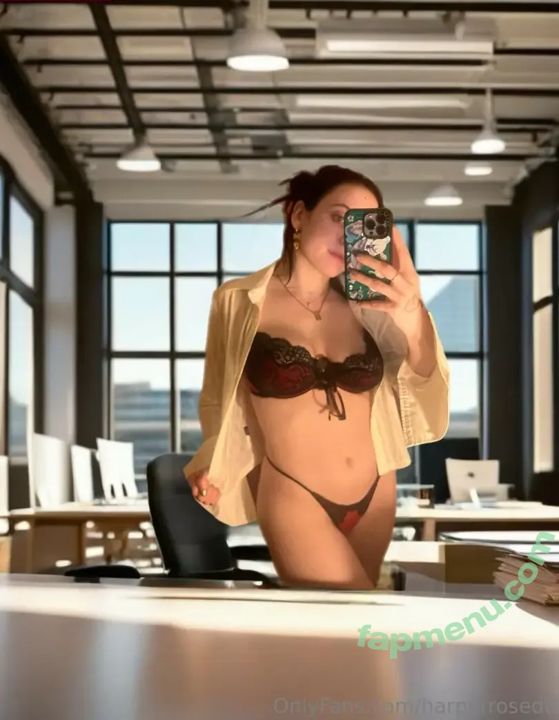 Harper Rose nude photo #0031 (harperrosed / harperrosedd / paralellplay)