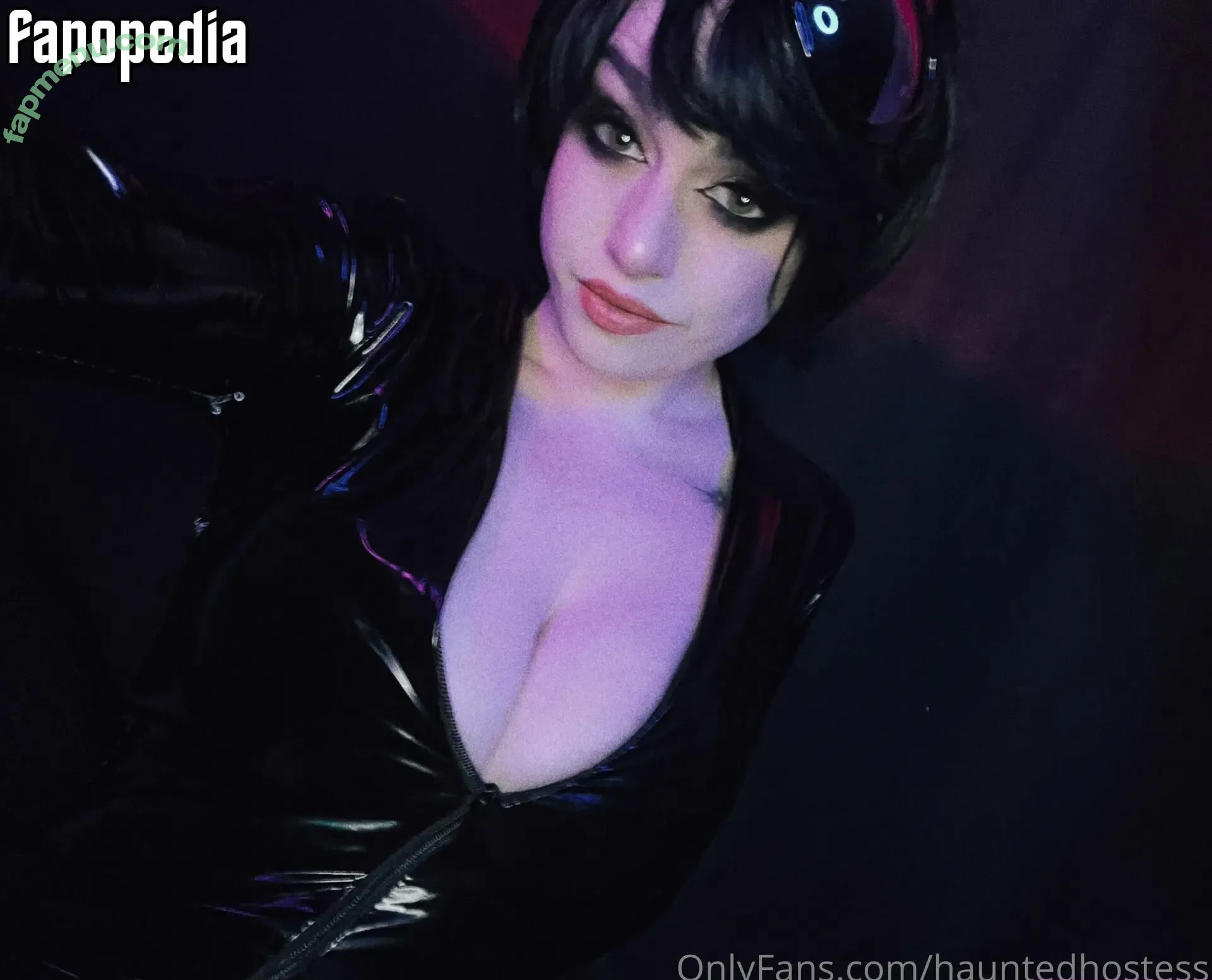 hauntedquinn nude photo #0060 (hayleyquinnx)