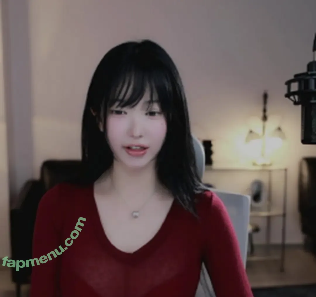 Haxxnini nude photo #0108 (Bumzi)