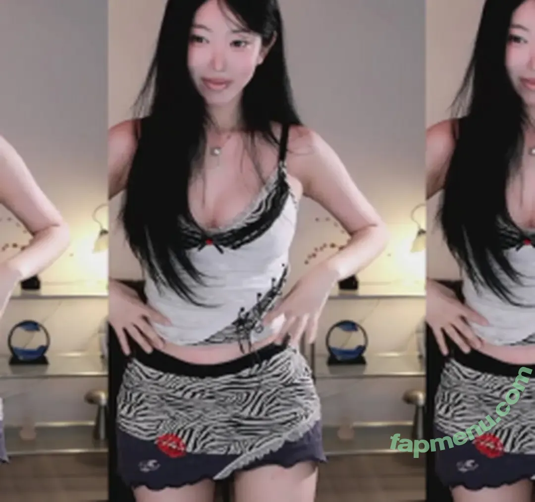 Haxxnini nude photo #0111 (Bumzi)