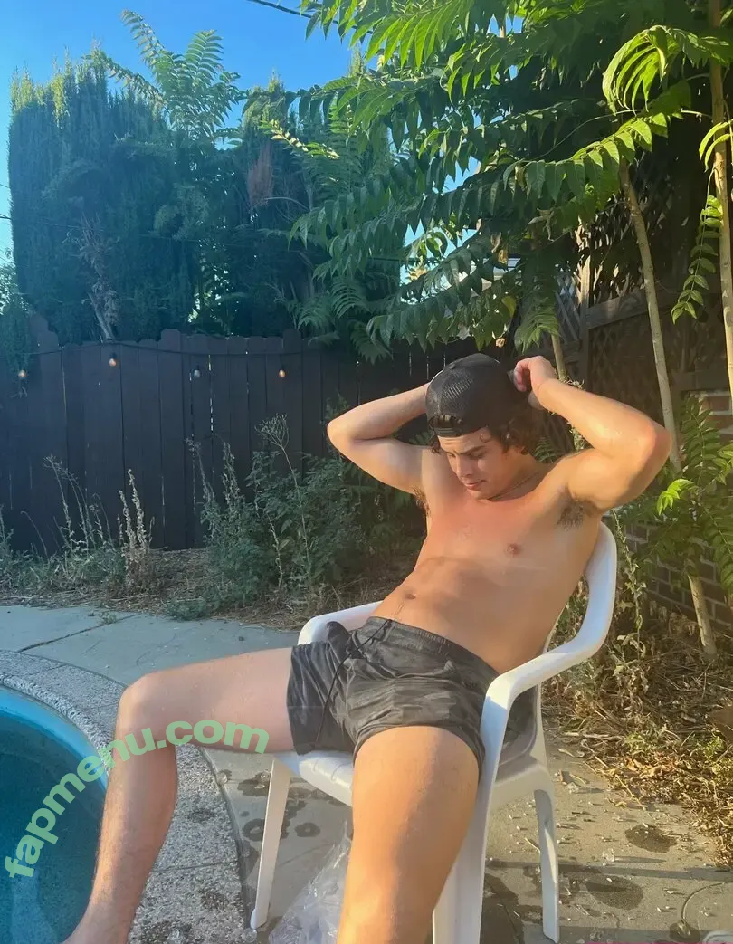 hayesgrier nude photo #0006 (hayesgrier)